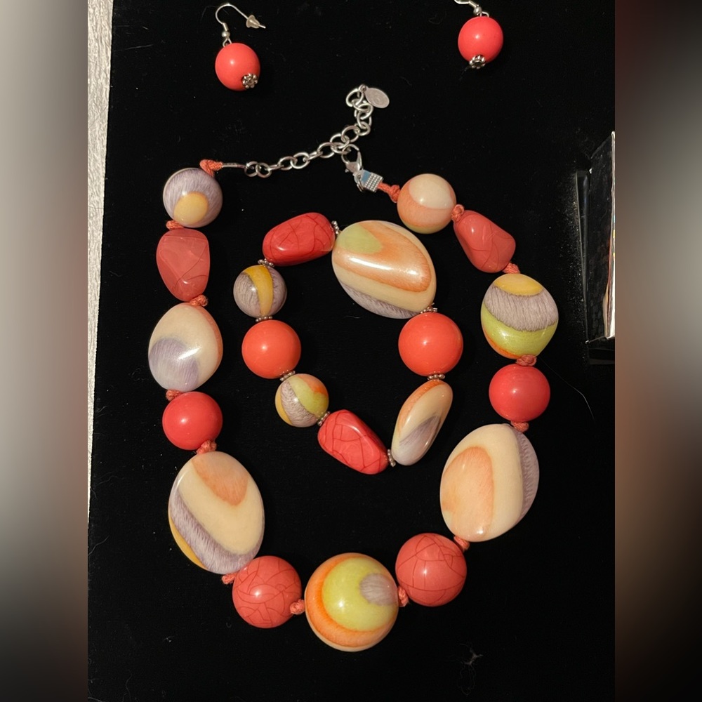 Large beaded jewelry set